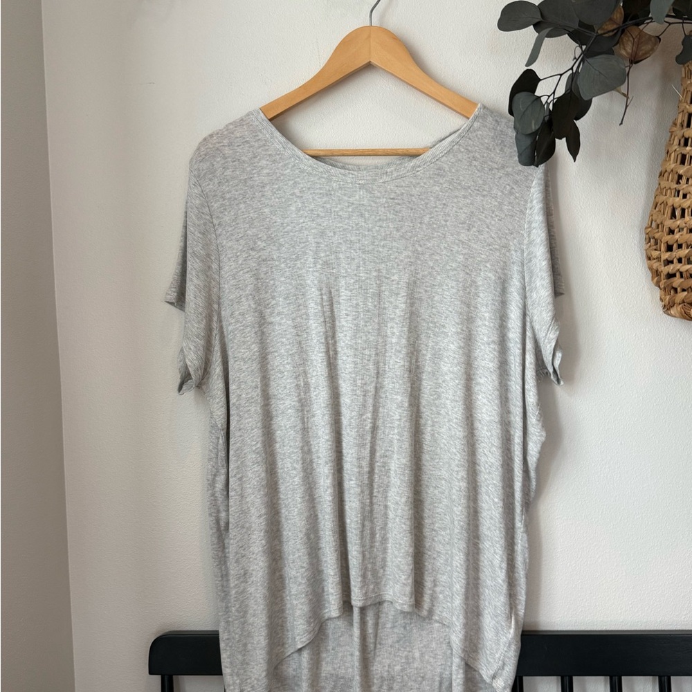Athleta Light Gray Short Sleeve Tee